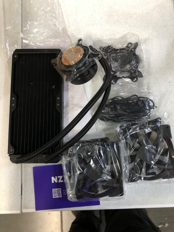 Photo 3 of **USED** NZXT Kraken Z53 RGB 240mm - RL-KRZ53-R1 - AIO RGB CPU Liquid Cooler Black