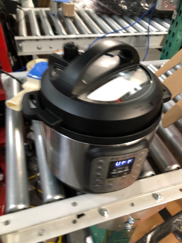 Photo 3 of ** USED** SLIGHTLY USED** Instant Pot Duo Mini 3-Quart Multi-Use Pressure Cooker