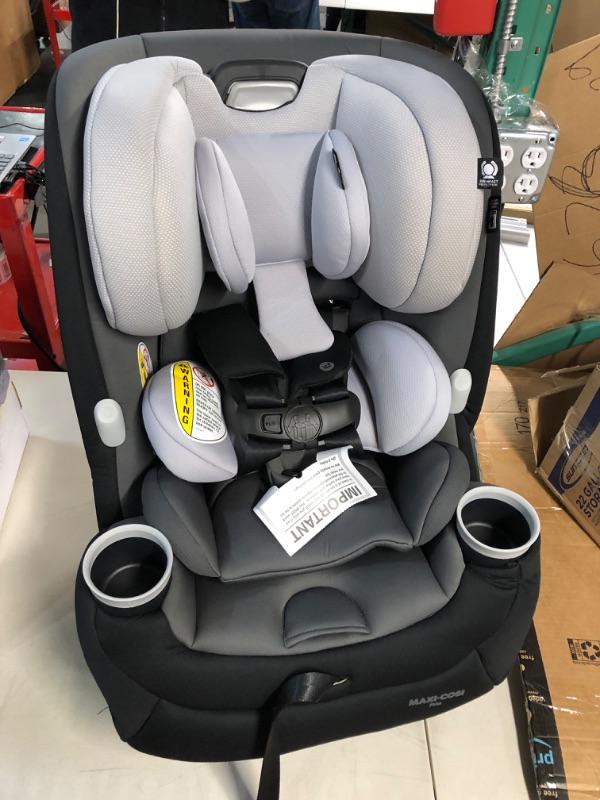 Photo 1 of *USED* Maxi-Cosi Pria All-in-One Convertible Car Seat Blackened Pearl ?25.25 x 24 x 19.88 in