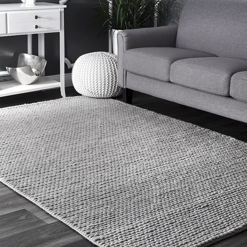 Photo 1 of *USED* nuLOOM Caryatid Handwoven Solid Wool Accent Rug, 2' x 3', Light Grey
