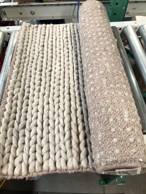 Photo 1 of *USED* nuLOOM Caryatid Handwoven Solid Wool Accent Rug, 2' x 3', Light Grey
