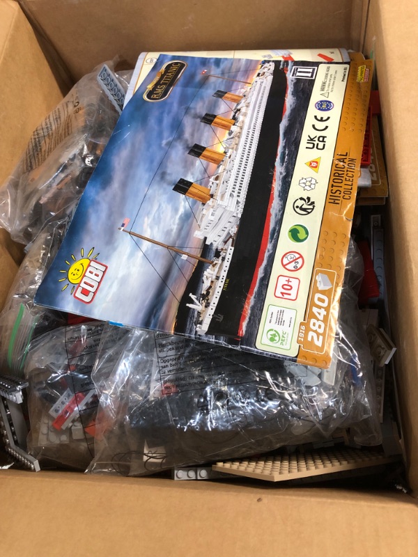 Photo 1 of COBI Historical Collection R.M.S. Titanic Including 720 Bricks to 1:450 Scale