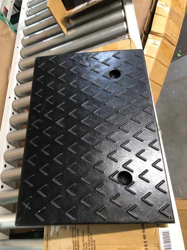 Photo 1 of VEVOR Rubber Curb Ramp, Driveway Ramps with Stable Grid Structure for Cars, Wheelchairs, Bikes, Motorcycles 4.3" H