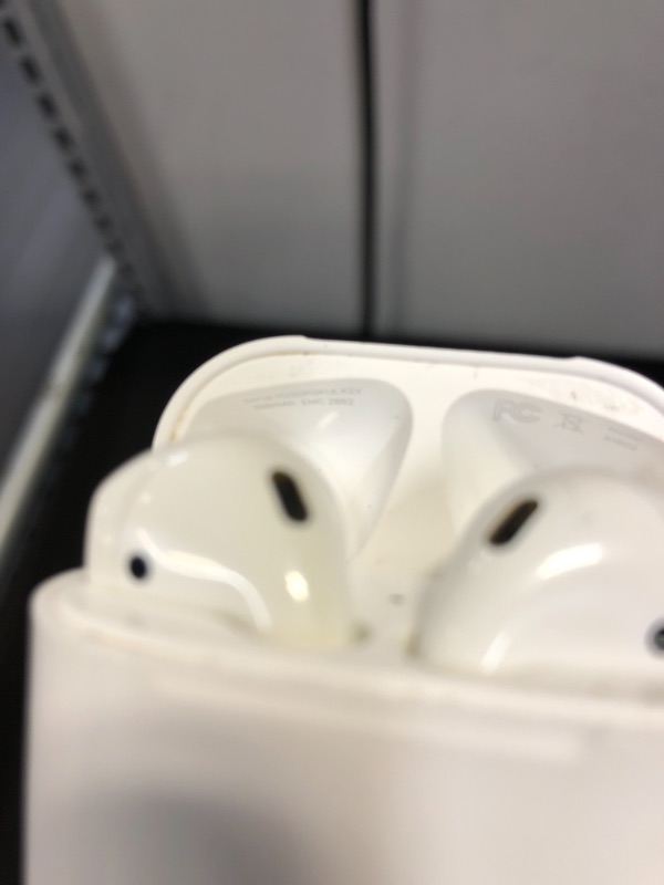 Photo 4 of Apple AirPods True Wireless Bluetooth Headphones (2nd Generation) with Charging Case

