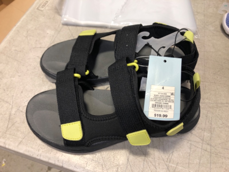 Photo 2 of Boys' Corbin Sandals - Cat & Jack Black
Size: 4
