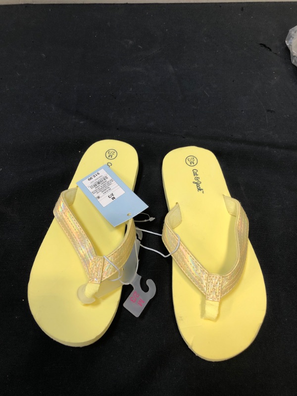 Photo 2 of Girls' Ava Slip-on Thong Sandals - Cat & Jack Yellow Medium