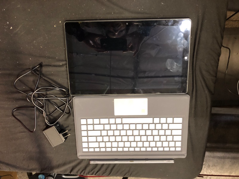 Photo 1 of Parts only-----------2 in 1 Laptop, WINNOVO TaBook, 13.3 Inch Touchscreen, Detachable Keyboard, Intel Pentium Processor N4200, Quad Core, 4GB RAM, 64GB ROM, 1920x1080 FHD IPS Display, Windows 10 S, 5G WiFi, HDMI(Grey) PARTS ONLY.