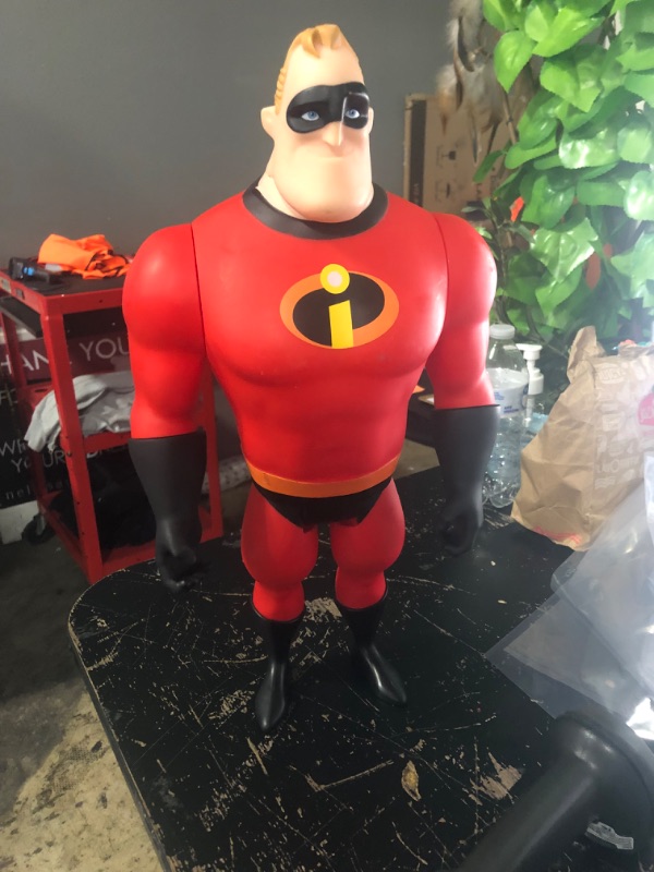 Photo 2 of 2018 Disney Incredibles 2 - 18 Inch Mr. Incredible in Red Suit