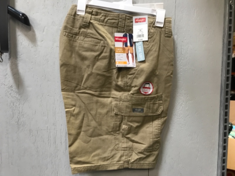 Photo 2 of Wrangler Men's 10" Relaxed Fit Flex Cargo Shorts - Brown 40
