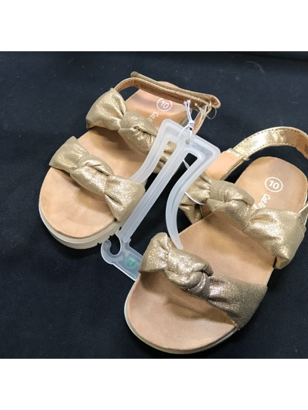 Photo 1 of Toddler Girls' Size 10 Sandals  