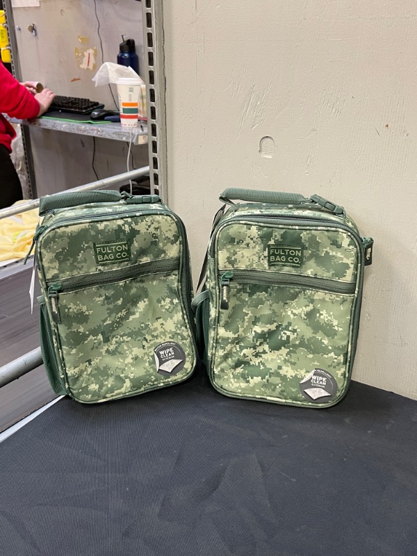 Photo 2 of 2 CT Fulton Bag Co. Upright Lunch Bag
Camo Green








