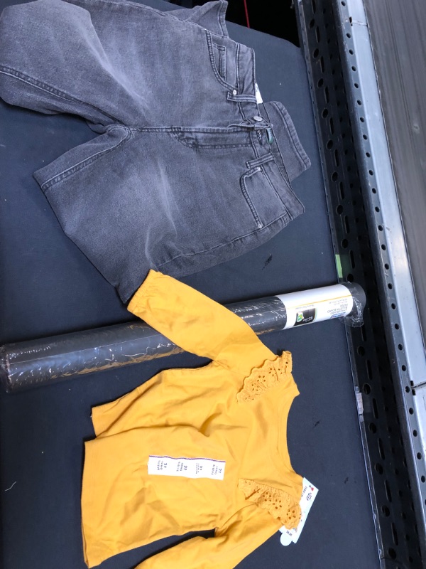 Photo 1 of 3 PC LOT, VARIOUS CLOTHES SIZES 2T, 4 