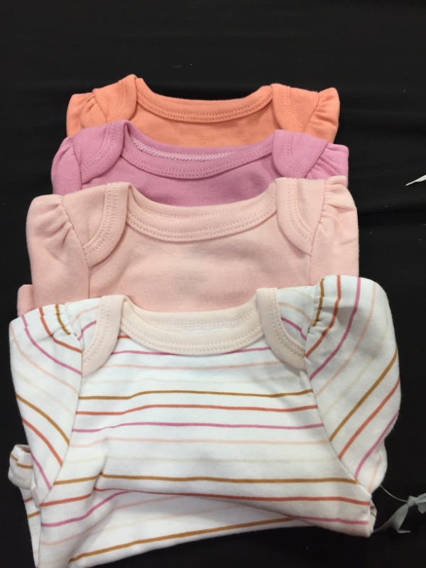 Photo 1 of Baby 4pk Basic Short Sleeve T-Shirt - Cloud Island™ Pink----SIZE NB/0