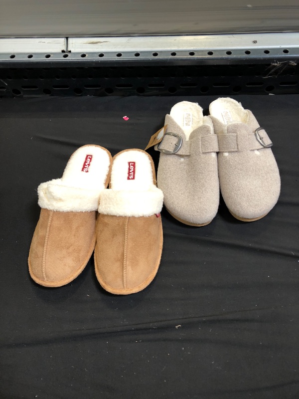 Photo 1 of 2 COUNT LOT Women's Mad Love Kaya Mules SIZE 9 AND 11 ( DAMAGE ON ONE ITEM )

