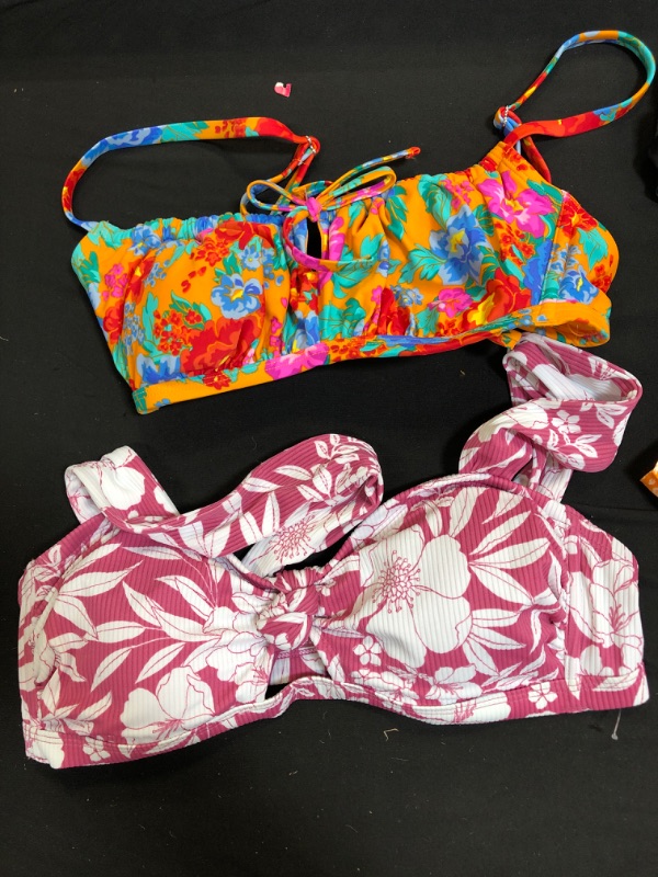Photo 1 of 2 ITEM COUNT LOT Juniors' Tunneled Tie-Front Bralette Bikini Top - Xhilaration™ Multi Floral Print Cup SIXW D/DD
