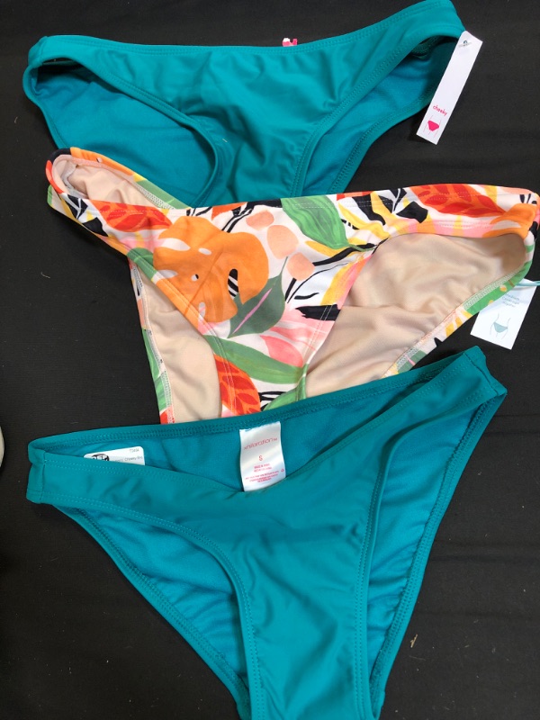 Photo 1 of 3 ITEM COUNT Bikini LOT SIZE S