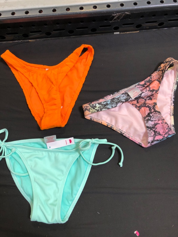 Photo 1 of 3 Bikini ITEMS SIZE SX