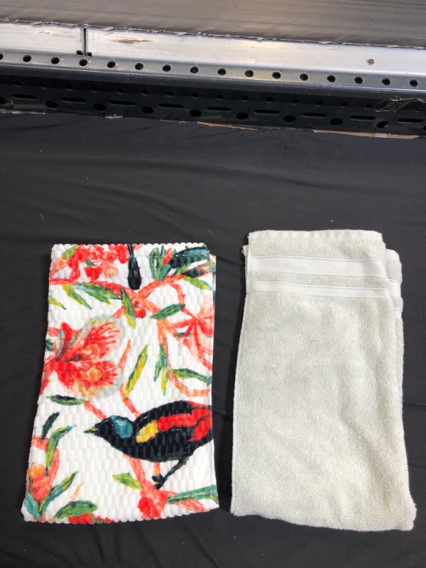 Photo 3 of 2 ITEM COUNT Floral Bird Bath Towel - Opalhouse™ &  Performance Bath Towel - Threshold™ SIZE S



