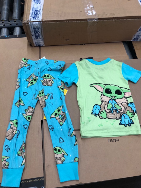 Photo 2 of Boys' Star Wars Baby Yoda 2pc Snug Fit Pajama Set - Green/Blue 3T