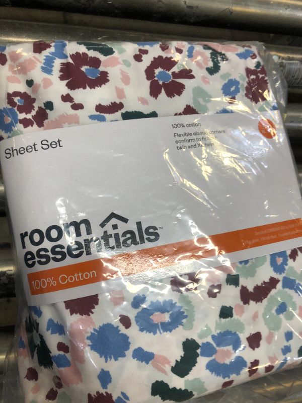 Photo 2 of 100% Cotton Sheet Set - Room Essentials™
