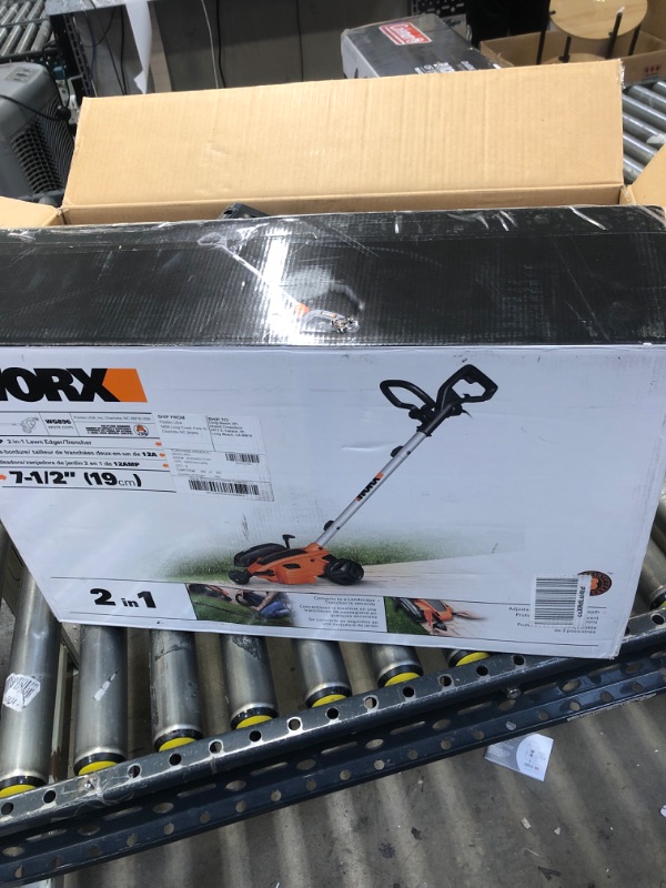 Photo 2 of Worx 7.5 in. 12 Amp Electric Lawn Edger WG896 - unable to test if functional 
