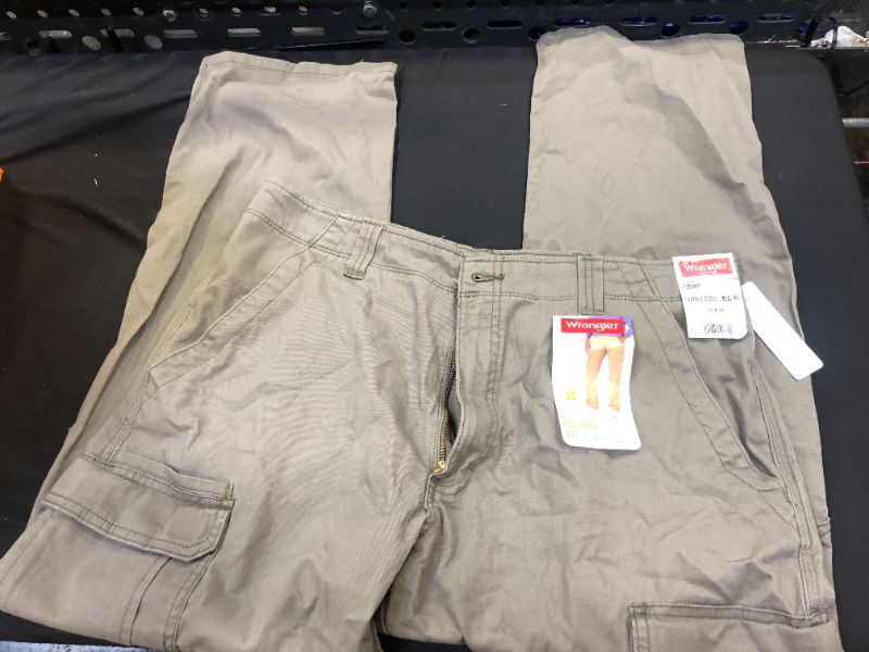 Photo 2 of Wrangler Men's Relaxed Fit Flex Cargo Pants - Brown 34x30