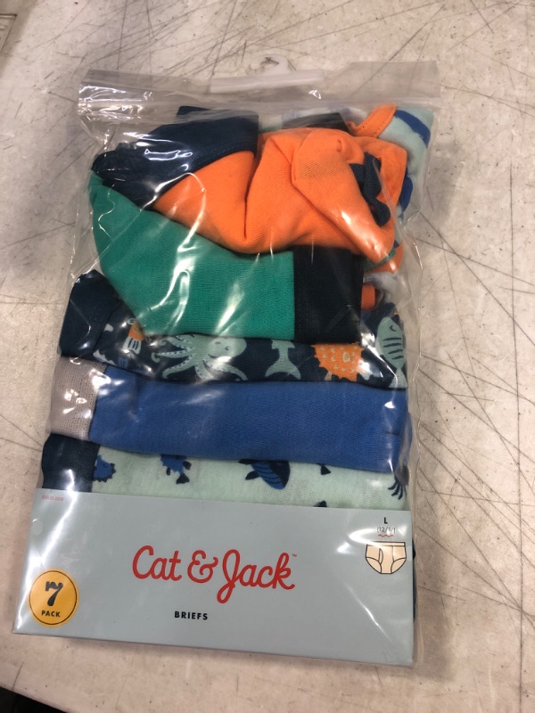 Photo 2 of Cat & Jack Boys 7 Pack Ocean Underwear Briefs Size Large (12/14) Open Package