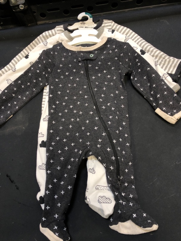 Photo 1 of Baby 3pk Zip-Up Sleep N' Play - Cloud Island™ Black/White, Size 0-3 Months

