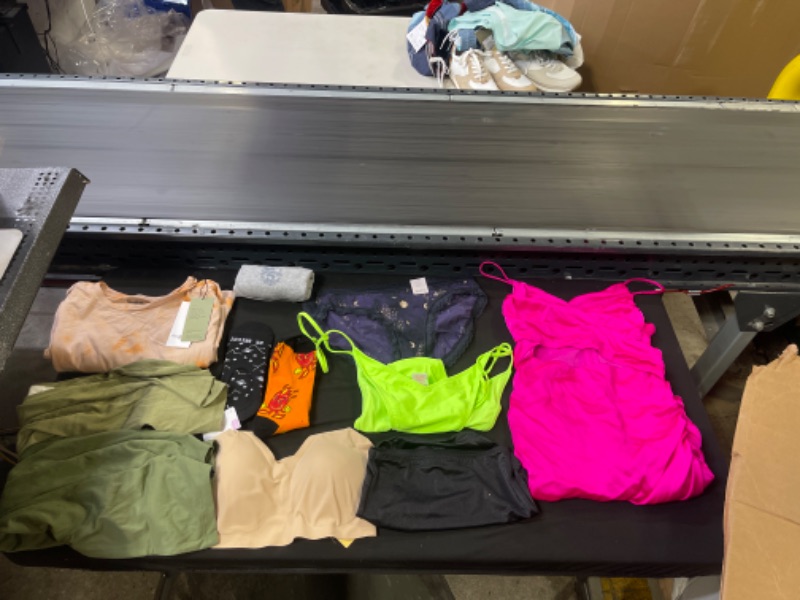 Photo 1 of 10 PIECE CLOTHING LOT 