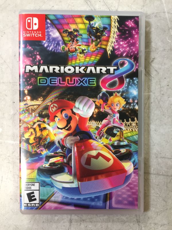 Photo 3 of Mario Kart 8 Deluxe - Nintendo Switch - CASE IS A BENT DENT -