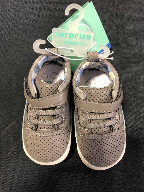Photo 2 of Baby Boys' Surprize by Stride Rite Ben Sneakers Mini Sneakers - 6-12M
