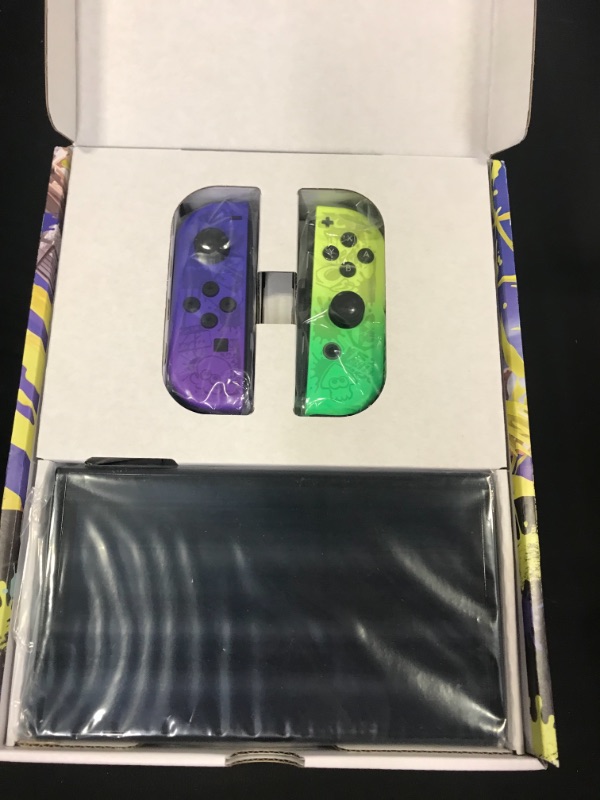 Photo 3 of Nintendo Switch OLED Model - Splatoon 3 Special Edition

