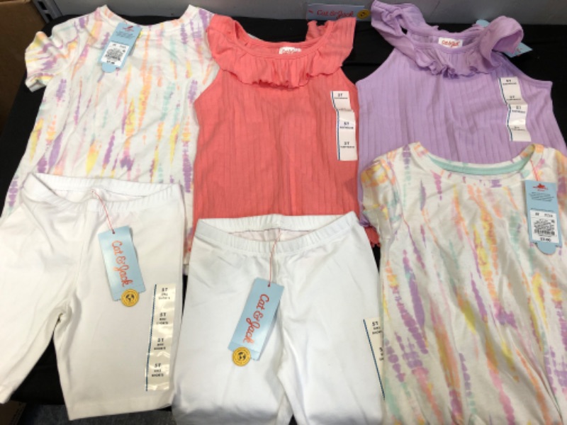 Photo 1 of 6 pieces of Girl Toddler Tops and Bottoms
$ shirts and 2 Shorts
Size 5T