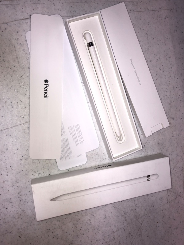 Photo 2 of Apple Pencil (1st Generation)