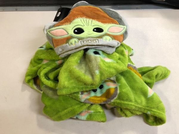 Photo 2 of Character Hooded Fleece Throw - The Child
SIZE 50 X 50 
