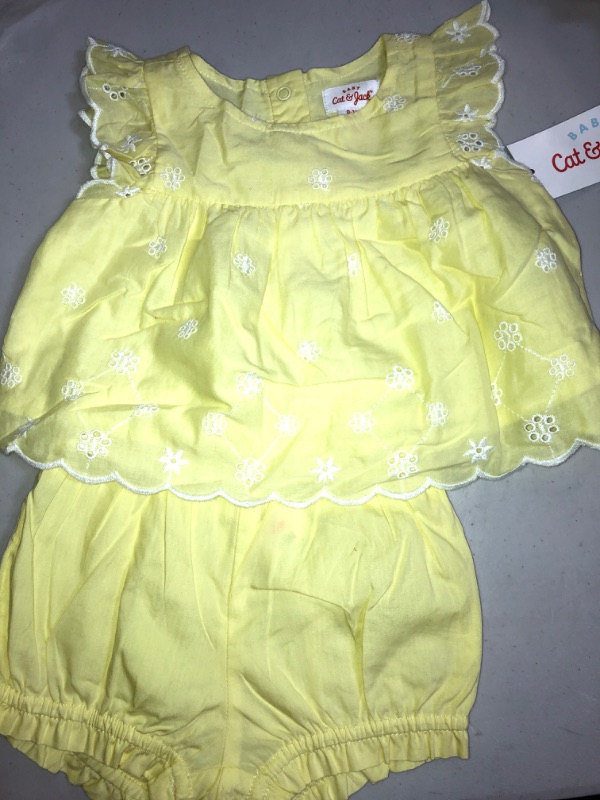 Photo 2 of Baby Girls' Eyelet Bloomer Top & Bottom Set , SIZE 0-3 MONTHS 