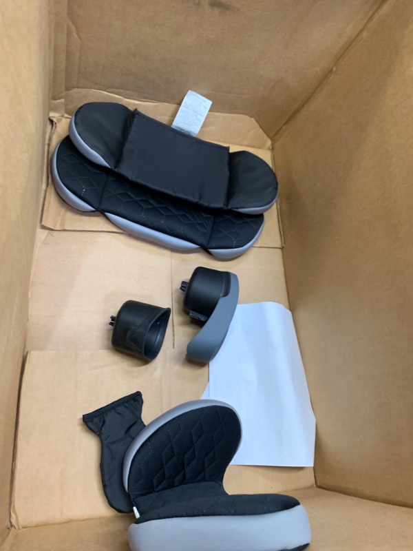 Photo 4 of Evenflo All4One DLX 4-In-1 Convertible Car Seat (Kingsley Black), Box Packaging Damaged, Moderate Use, Scratches and Scuffs on item

