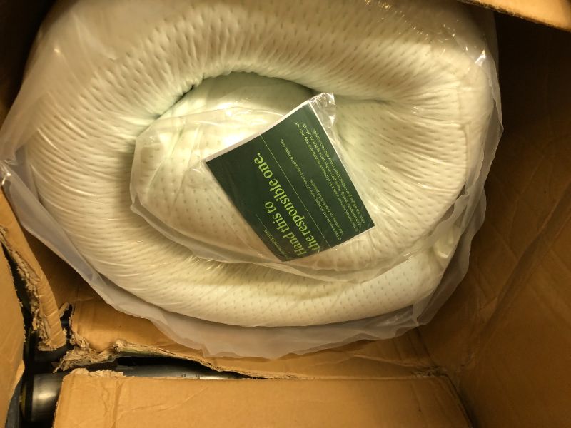Photo 2 of Zinus 10 Inch Green Tea Memory Foam Mattress / CertiPUR-US Certified / Bed-in-a-Box / Pressure Relieving, QUEEN 