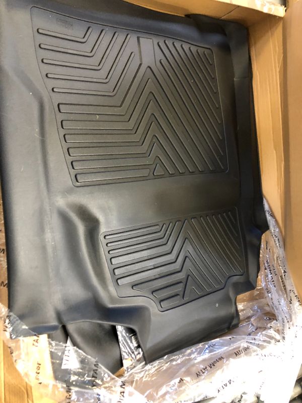 Photo 3 of YITAMOTOR® Floor Mats For 14-18 Silverado/Sierra 1500,15-19 2500HD/3500HD Crew Cab,With 1st Row Bench Seat

