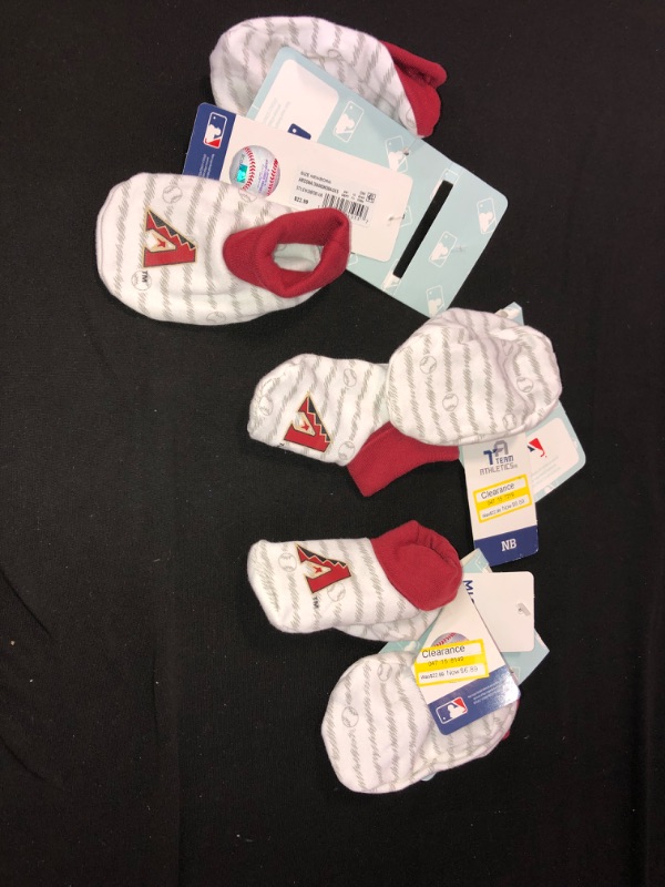 Photo 1 of 3 COUNT BABY BOOTIES , SIZE NB