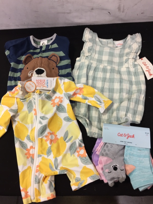 Photo 1 of baby clothes bundle sizes vary 3-9m
sock 2t-3t