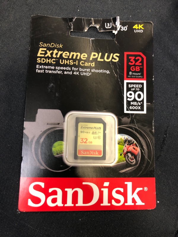 Photo 2 of SanDisk - Extreme PLUS 32GB SDHC UHS-I Memory Card
