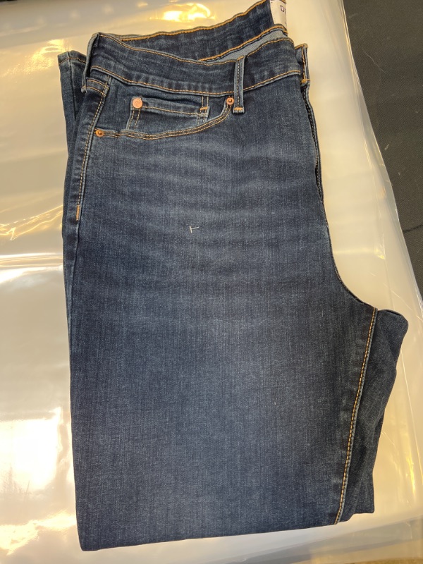 Photo 2 of DENIZEN® from Levi's® Women's Mid-Rise Slim Jeans
SIZE 33W 28L 16S