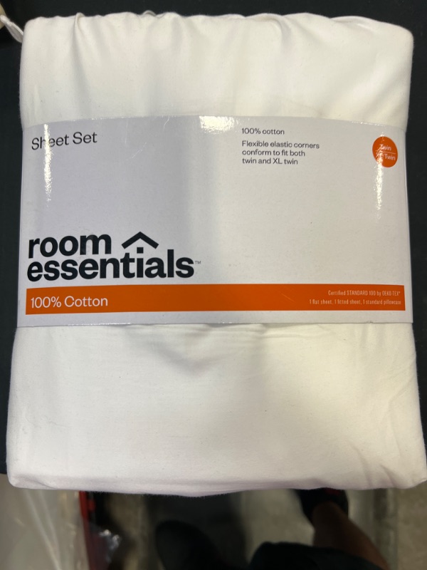 Photo 2 of 100% Cotton Sheet Set - Room Essentials™ TWIN - TWIN XL

