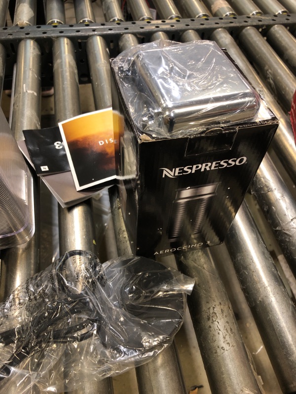 Photo 3 of ***SOLD FOR PARTS ONLY ***Nespresso Vertuo Coffee and Espresso Maker by De'Longhi