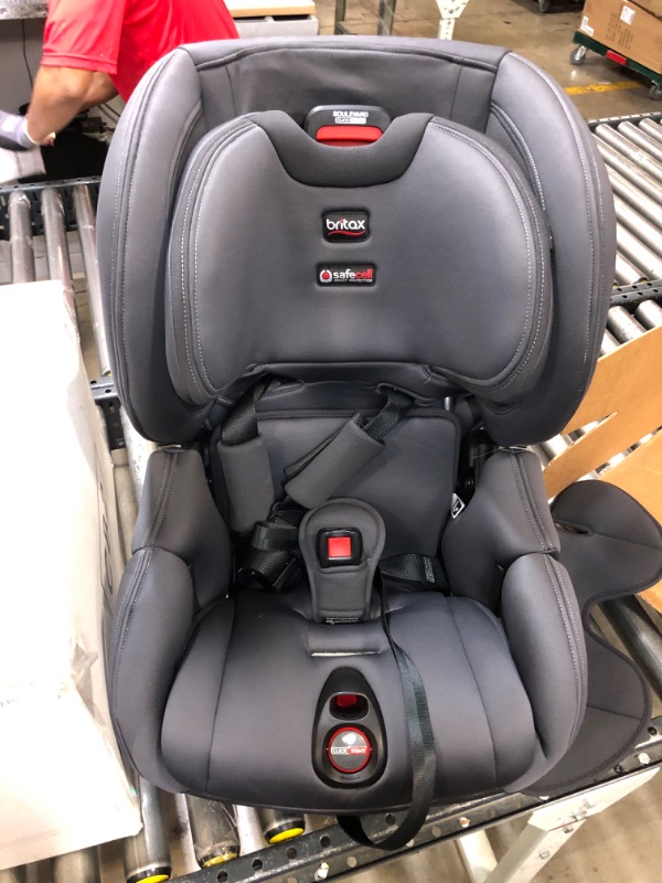 Photo 2 of Britax Boulevard ClickTight Convertible Car Seat 2 Layer Impact Protection - Rear and Forward Facing - 5 to 65 Pounds