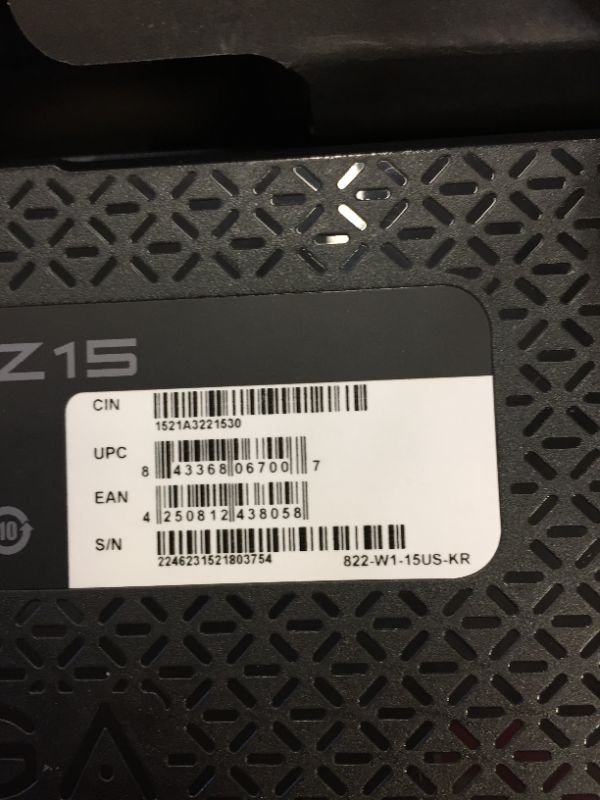 Photo 1 of EVGA Z15 RGB Gaming Keyboard, RGB Backlit LED, Hotswappable Mechanical Kaihl Speed Bronze Switches (Clicky), 822-W1-15US-KR

