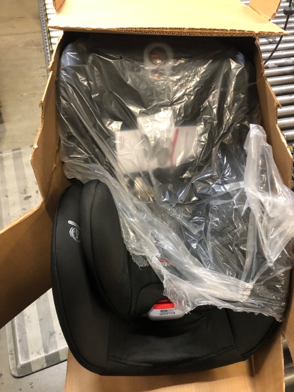 Photo 4 of Britax Boulevard ClickTight Convertible Car Seat - Circa