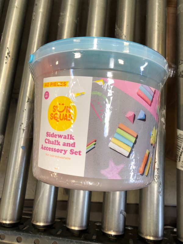 Photo 2 of Chalk Bucket Set 40pc - Sun Squad