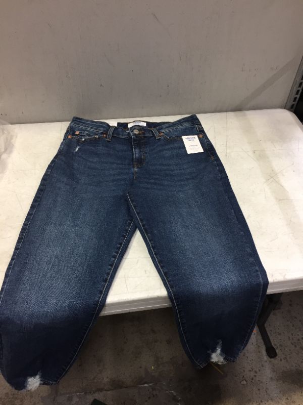 Photo 2 of DENIZEN® from Levi's® Women's Mid-Rise Cropped Boyfriend Jeans - 8 29W
